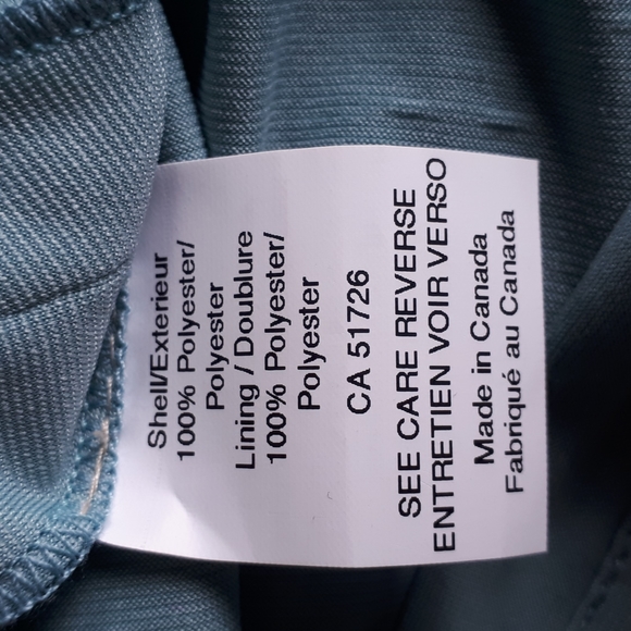 Narces lace gown - Picture 7 of 7